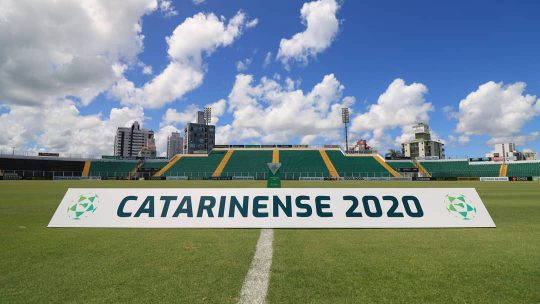 Campeonato Catarinense volta a ser paralisado após novos casos de Covid 19 nos clubes. Foto: Divulgação/Figueirense.