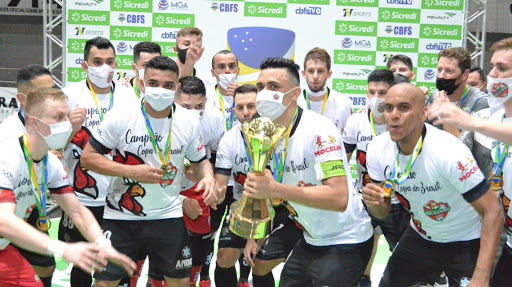 A Copa do Brasil de Futsal está nas quartas de final e com vários confrontos emocionantes e todos com transmissão da TV CBFS.