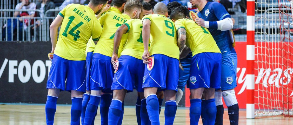A CBF divulgou a lista de convocados para a Copa do Mundo de Futsal. A seleção brasileira fará a sua estreia no 13 de setembro contra o Vietnã.