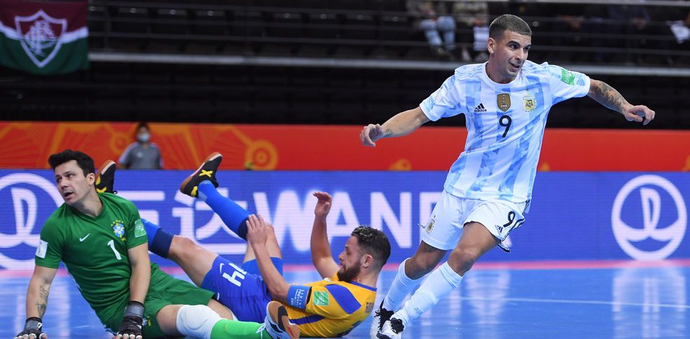 Na última quarta-feira (29), o Brasil enfrentou a Argentina na Semifinal da Copa do Mundo de Futsal e infelizmente foi eliminado.